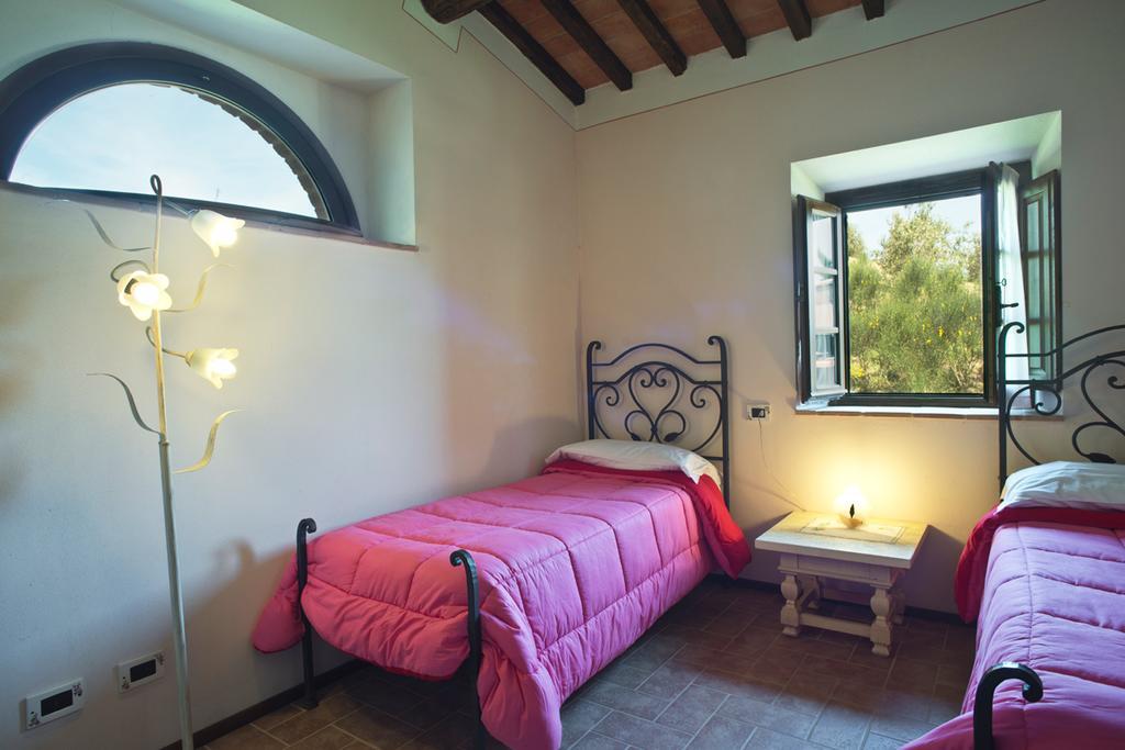 Agriturismo Podere Campaini Volterra Eksteriør billede
